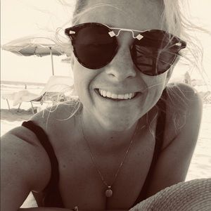 Meet your Posher, Olivia